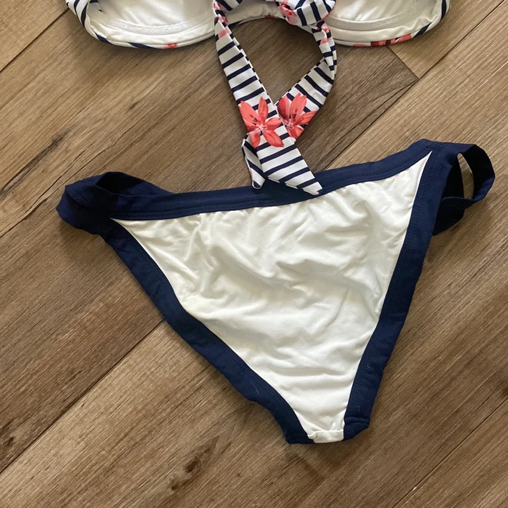 L*space camellia navy white striped floral bikini top and bottoms medium